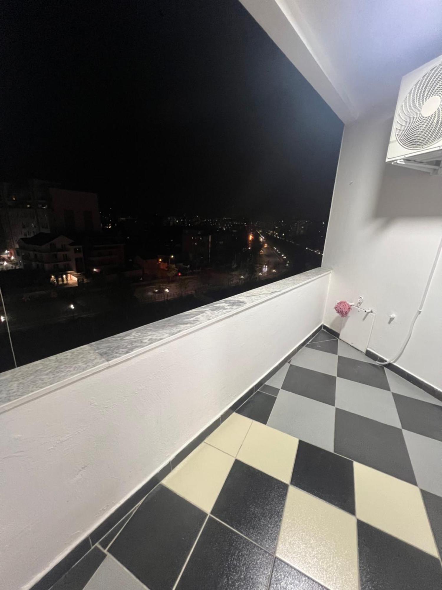 Art'S Apartment Tirana Exterior photo