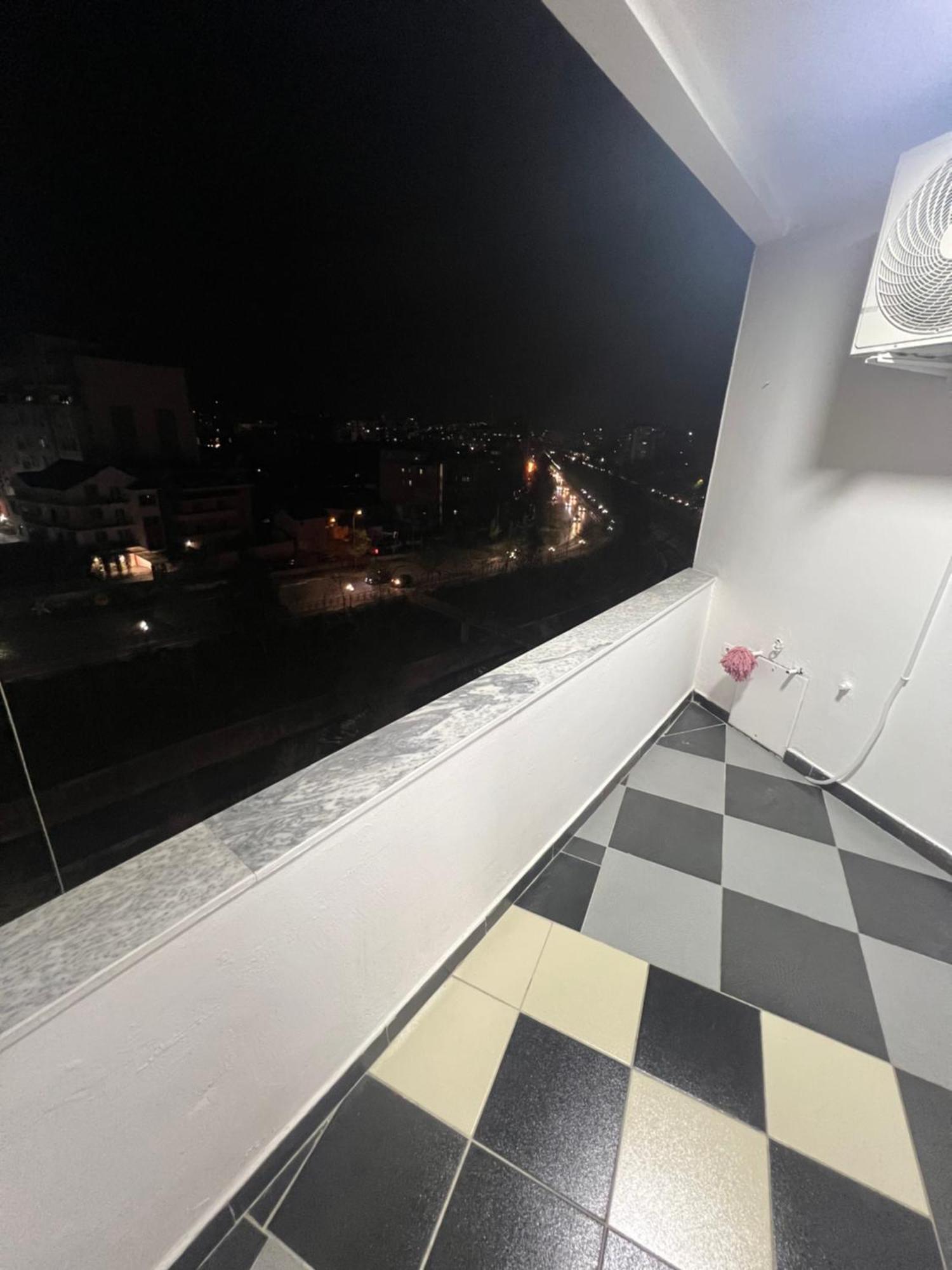 Art'S Apartment Tirana Exterior photo